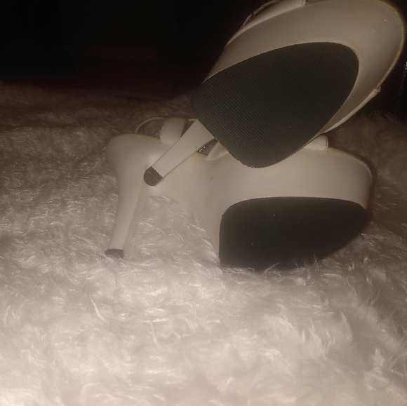 FunTasma 5" Platform Ankle Strap Heels - Picture 12 of 15